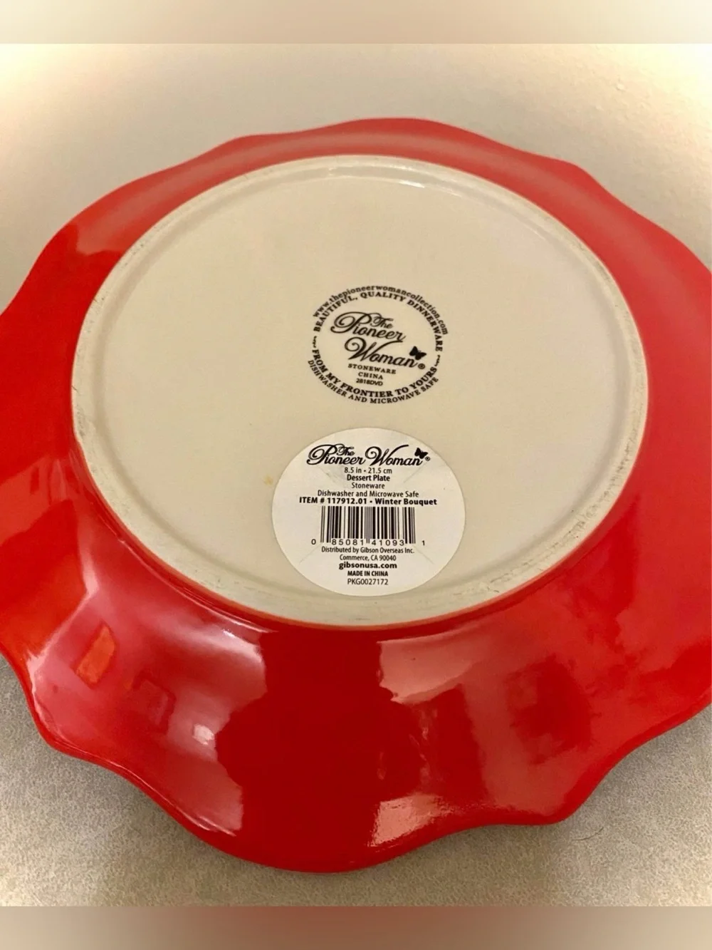 Pioneer Woman Winter Bouquet Dessert Plate Red Gold Floral 8.5”